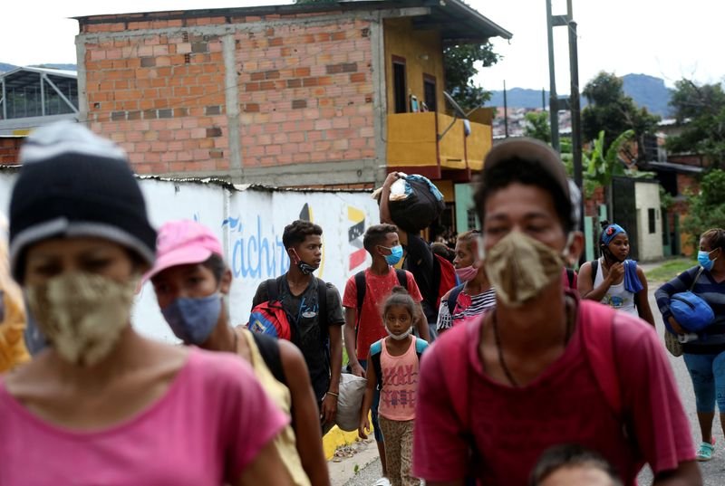 Crise causada por pandemia reduziu classe média na América Latina e Caribe, diz Banco Mundial Crise causada por pandemia reduziu classe média na América Latina e Caribe, diz Banco Mundial