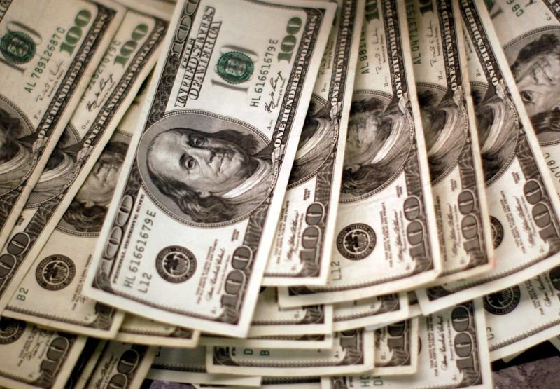 Dólar tem maior queda semanal desde novembro com ajuste global da moeda Dólar tem maior queda semanal desde novembro com ajuste global da moeda