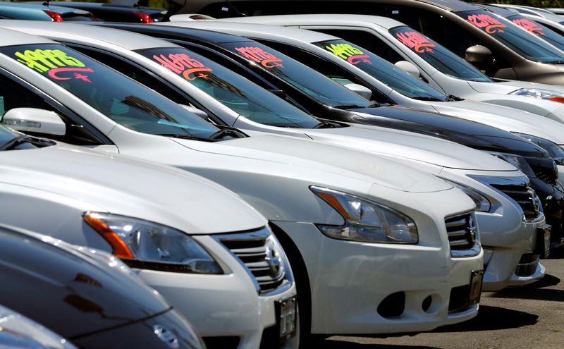 Vendas de automóveis nos EUA devem cair em janeiro com estoque reduzido e preços mais altos