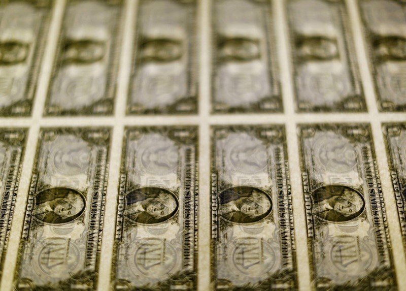 Brasil tem déficit em transações correntes de US$8,1 bi em janeiro Brasil tem déficit em transações correntes de US$8,1 bi em janeiro