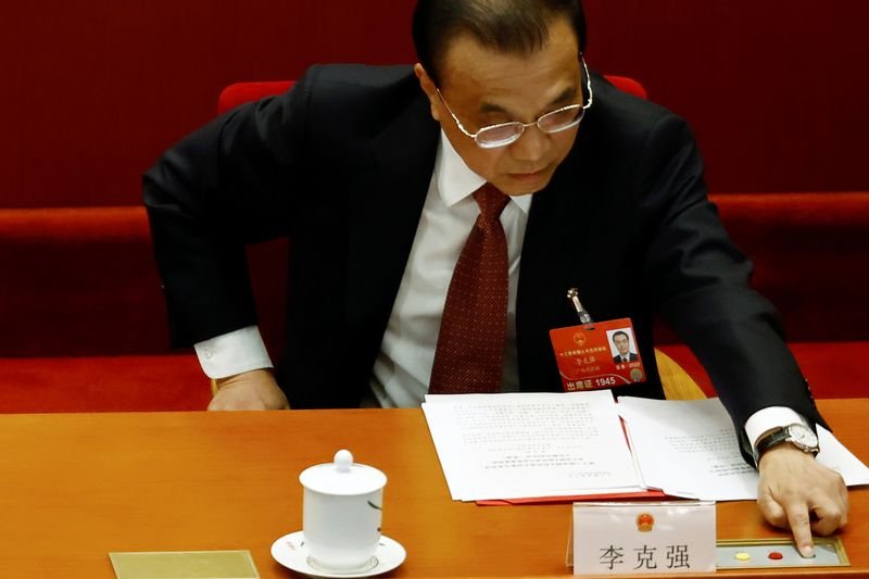 Premiê da China diz ter espaço de política econômica para lidar com desafios, segundo mídia estatal Premiê da China diz ter espaço de política econômica para lidar com desafios, segundo mídia estatal