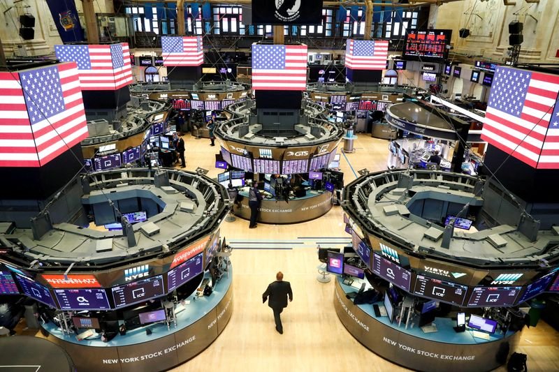 Wall Street recua com interrupção em rali de ações de crescimento; Target despenca Wall Street recua com interrupção em rali de ações de crescimento; Target despenca
