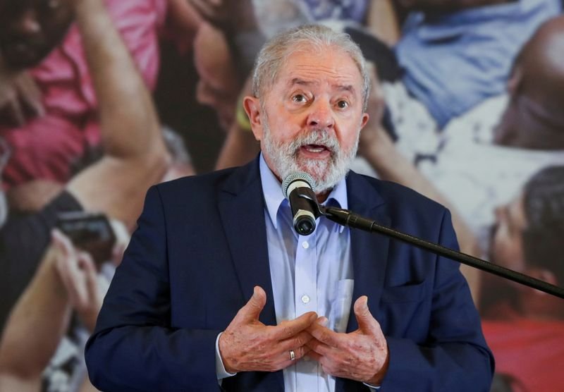 Pela primeira vez, Lula admite que será candidato em 2022 Pela primeira vez, Lula admite que será candidato em 2022