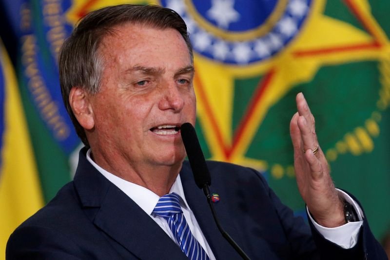 Devemos nos antecipar a problemas e buscar fazer cada vez mais, diz Bolsonaro Devemos nos antecipar a problemas e buscar fazer cada vez mais, diz Bolsonaro