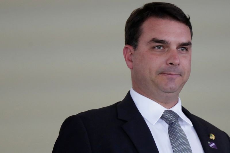 Com Ciro Nogueira na Casa Civil, Flávio Bolsonaro ganha vaga de suplente na CPI da Covid Com Ciro Nogueira na Casa Civil, Flávio Bolsonaro ganha vaga de suplente na CPI da Covid