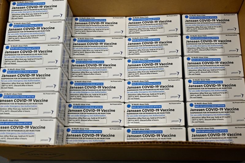 EUA vão enviar ao Brasil 3 milhões de doses da vacina contra Covid da J&J EUA vão enviar ao Brasil 3 milhões de doses da vacina contra Covid da J&J