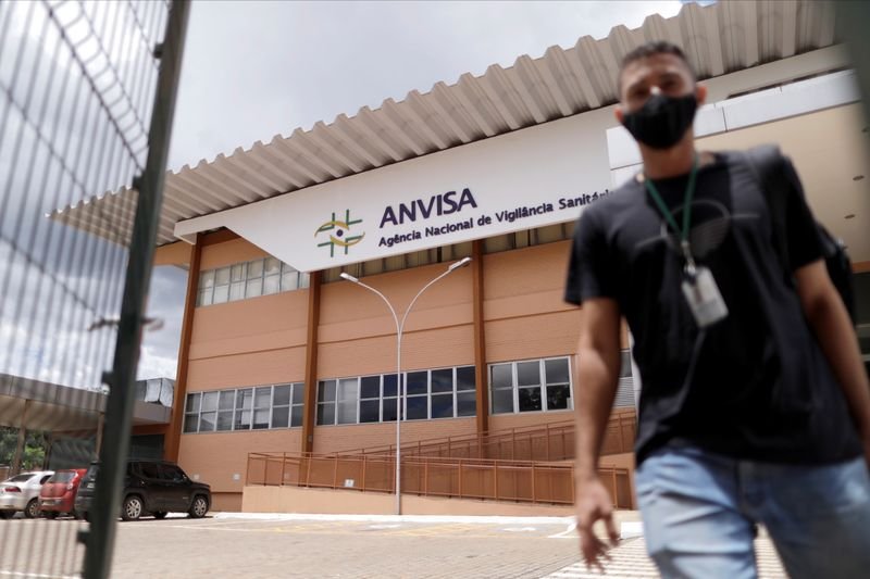 Anvisa recebe pedido de uso emergencial de vacina investigada pela CPI da Covid Anvisa recebe pedido de uso emergencial de vacina investigada pela CPI da Covid