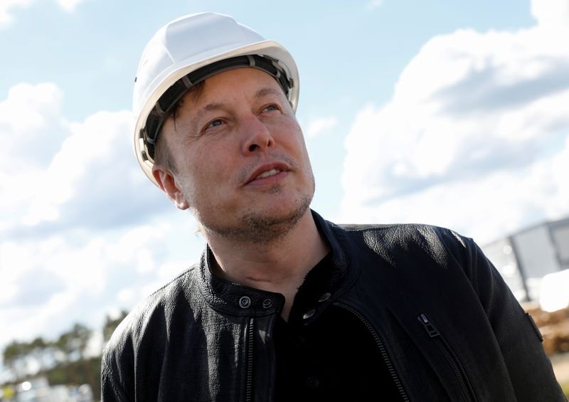 Autor de biografia de Steve Jobs escreverá livro sobre Elon Musk Autor de biografia de Steve Jobs escreverá livro sobre Elon Musk