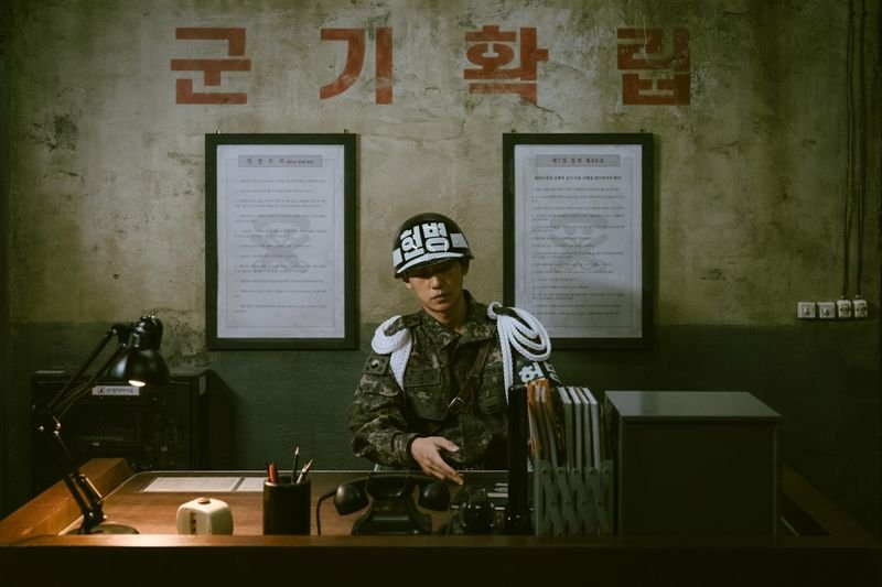 Série popular da Netflix reanima debate sobre alistamento militar na Coreia do Sul Série popular da Netflix reanima debate sobre alistamento militar na Coreia do Sul