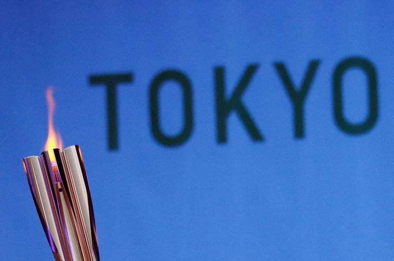 Osaka retira passagem da tocha olímpica de vias públicas e declara emergência de Covid-19 Osaka retira passagem da tocha olímpica de vias públicas e declara emergência de Covid-19