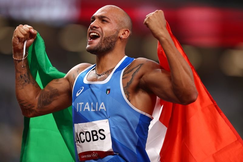 Italianos ficam maravilhados com medalhas de ouro de Jacobs e Tamberi em Tóquio Italianos ficam maravilhados com medalhas de ouro de Jacobs e Tamberi em Tóquio