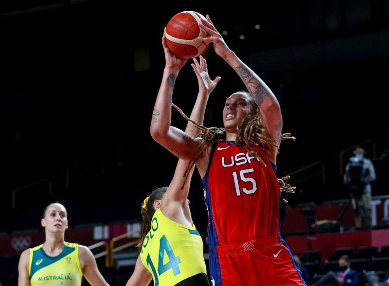 Basquete feminino dos EUA vence Austrália e vai à semifinal em Tóquio Basquete feminino dos EUA vence Austrália e vai à semifinal em Tóquio