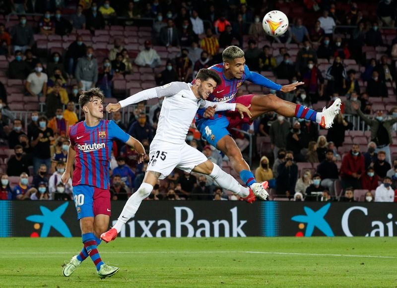Barcelona arranca empate no final com o Granada Barcelona arranca empate no final com o Granada