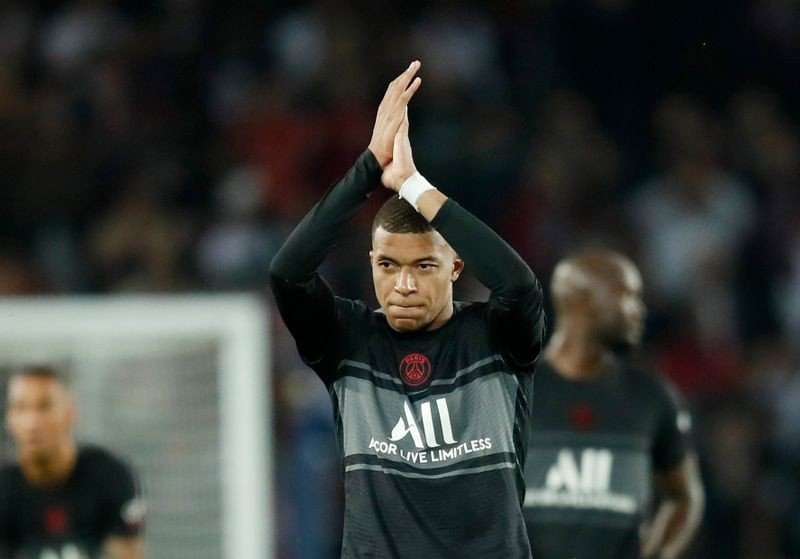 Mbappé encerra seca de gols do PSG e garante vitória sobre o Angers Mbappé encerra seca de gols do PSG e garante vitória sobre o Angers