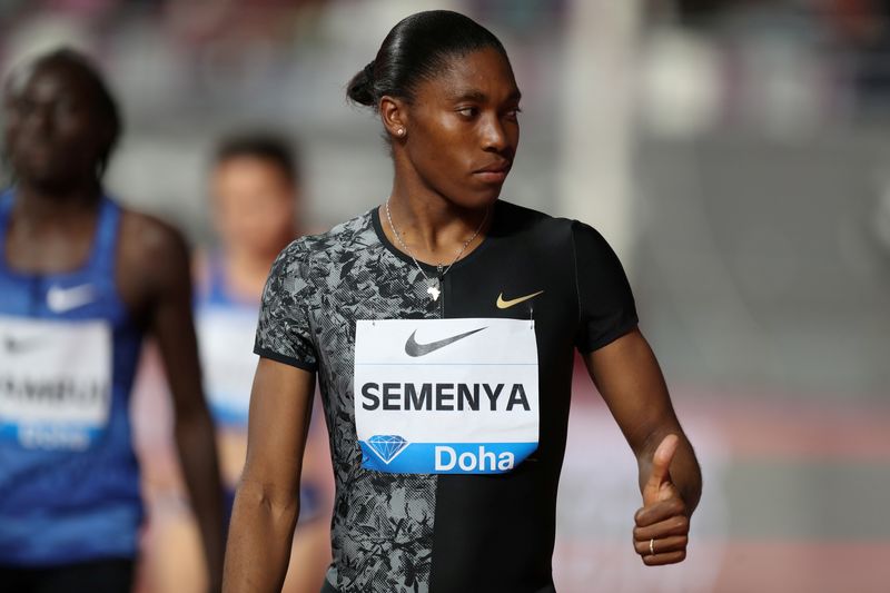 Semenya diz que ofereceu mostrar corpo a autoridades do atletismo para provar que era do sexo feminino