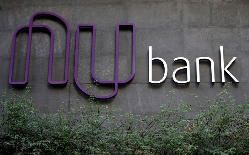 Avaliado em US$ 30 bilhões, Nubank amplia ameaça a bancos tradicionais Avaliado em US$ 30 bilhões, Nubank amplia ameaça a bancos tradicionais