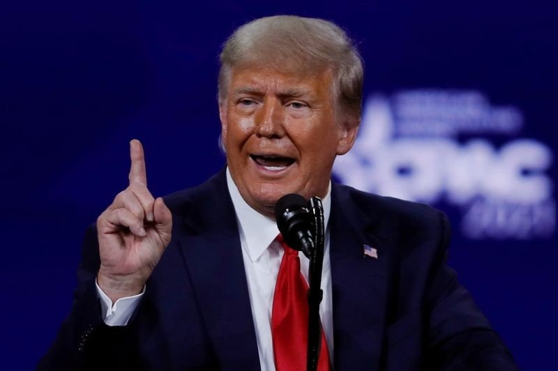 Trump pediu que Departamento de Justiça revertesse resultado da eleição, diz comissão da Câmara Trump pediu que Departamento de Justiça revertesse resultado da eleição, diz comissão da Câmara