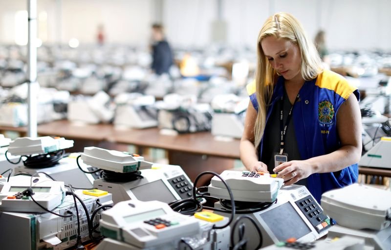 Brasil terá eleições e resultados serão respeitados, dizem empresários e intelectuais em manifesto Brasil terá eleições e resultados serão respeitados, dizem empresários e intelectuais em manifesto