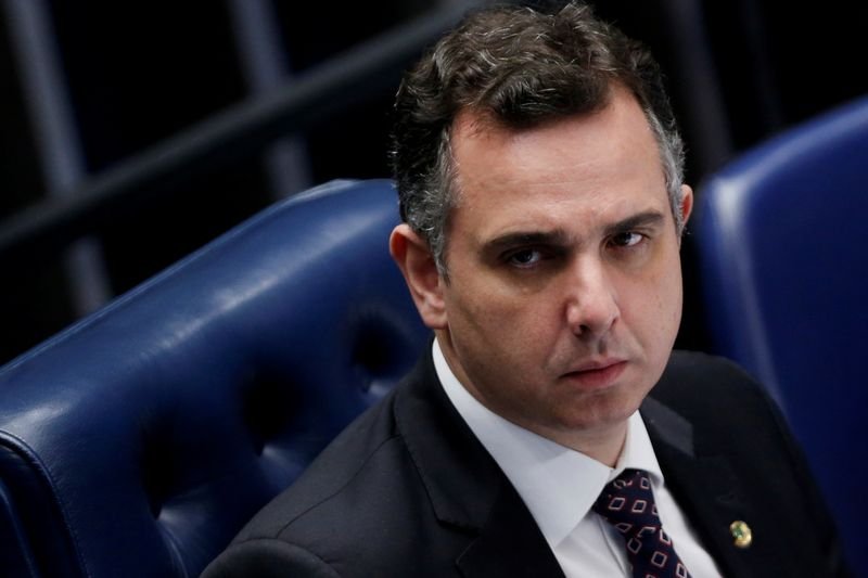 Presidente do Congresso devolve MP de Bolsonaro sobre redes sociais Presidente do Congresso devolve MP de Bolsonaro sobre redes sociais