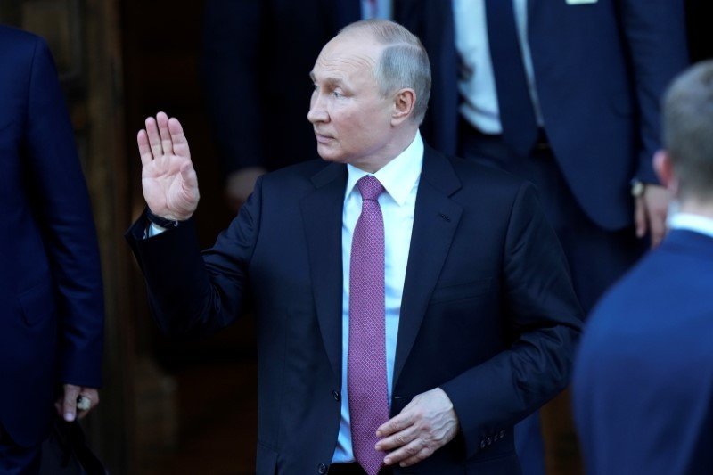 Putin diz que Rússia e EUA lançarão discussões sobre controle de armas nucleares Putin diz que Rússia e EUA lançarão discussões sobre controle de armas nucleares