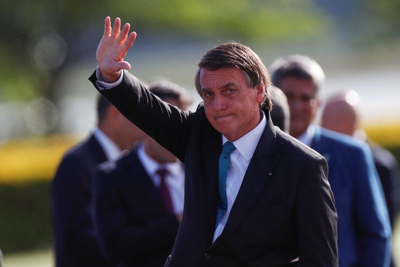 Bolsonaro critica voto zero e cita Chile como exemplo de abstenção de direita
