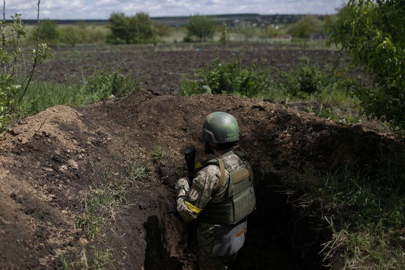 Ucrânia declara conquistas no campo de batalha no nordeste; russos recuam