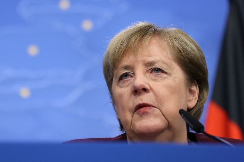 Merkel diz que política alemã precisa de mais mulheres Merkel diz que política alemã precisa de mais mulheres
