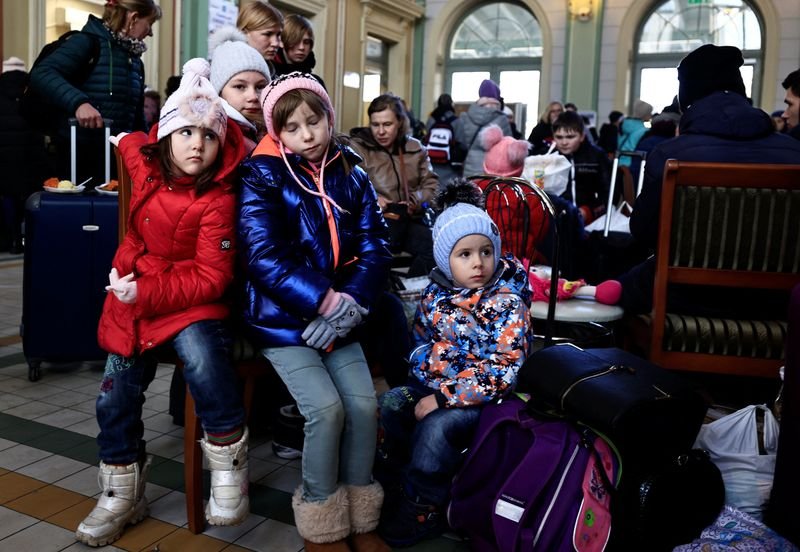 Refugiados ucranianos esperam paz, mas mais devem fugir Refugiados ucranianos esperam paz, mas mais devem fugir